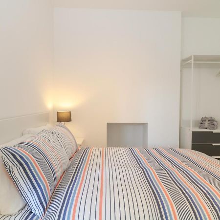Samphire Apartment ทินมัท ภายนอก รูปภาพ