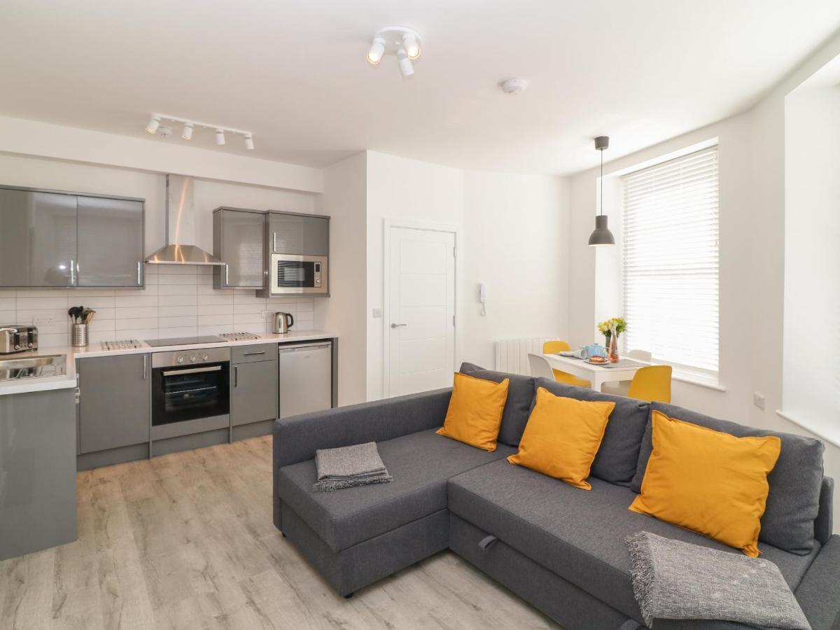 Samphire Apartment ทินมัท ภายนอก รูปภาพ